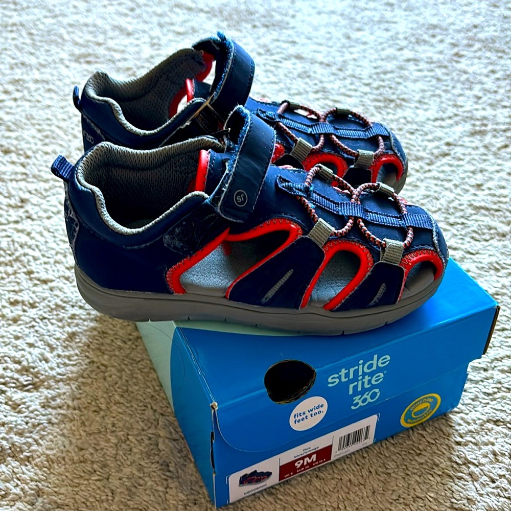 Stride Rite 360 Flux sandal toddler boy 9m.